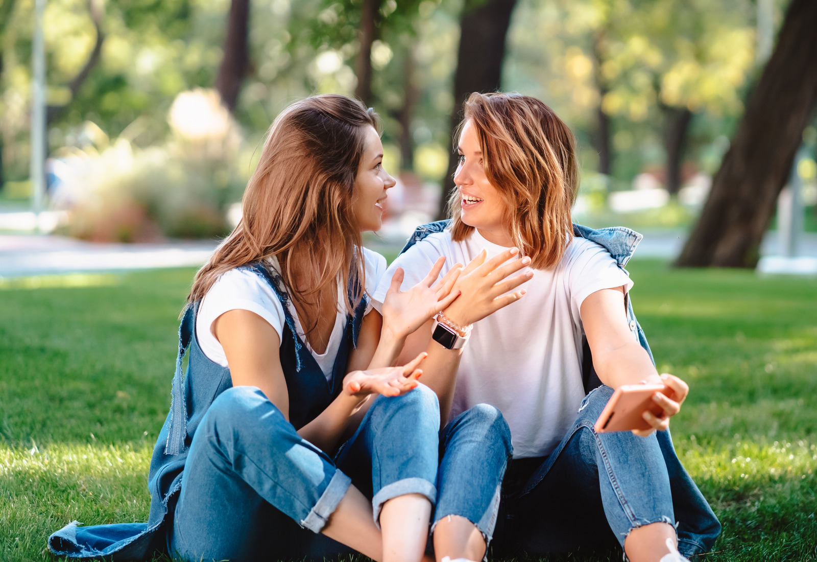 Speaking with friend